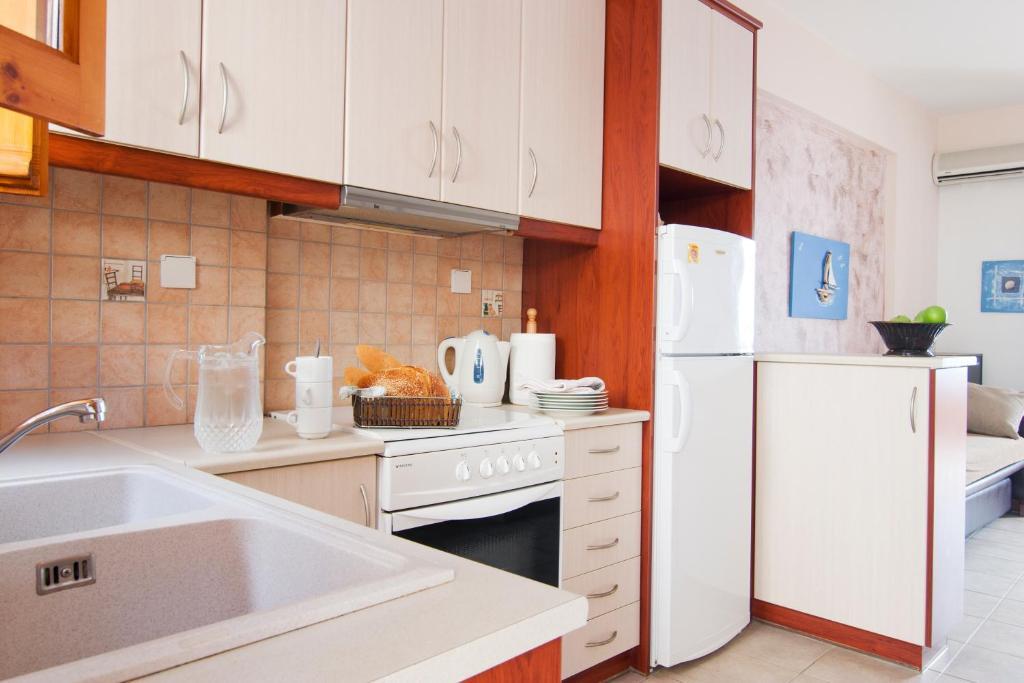 Alkyoni Apartments Agios Nikolaos  Pokoj fotografie