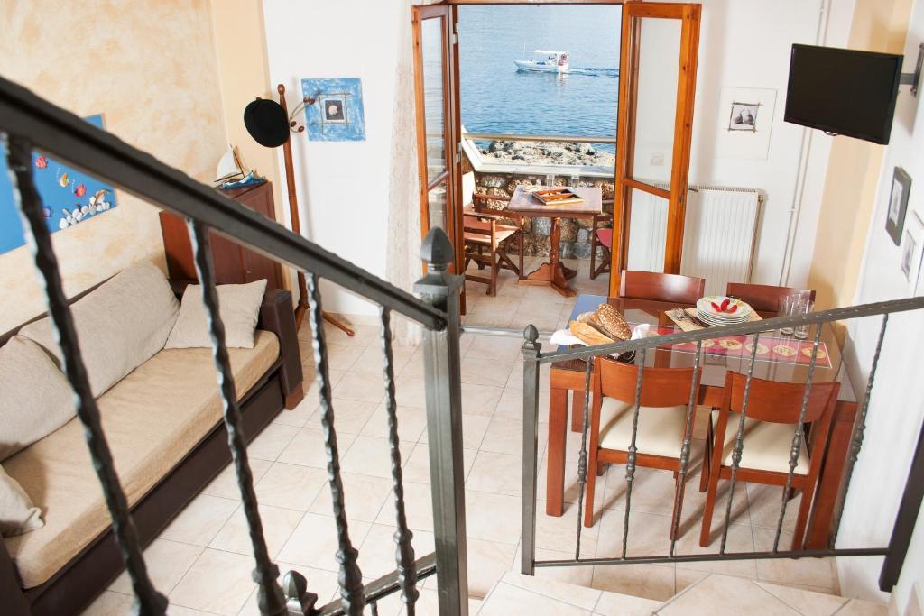 Alkyoni Apartments Agios Nikolaos  Pokoj fotografie